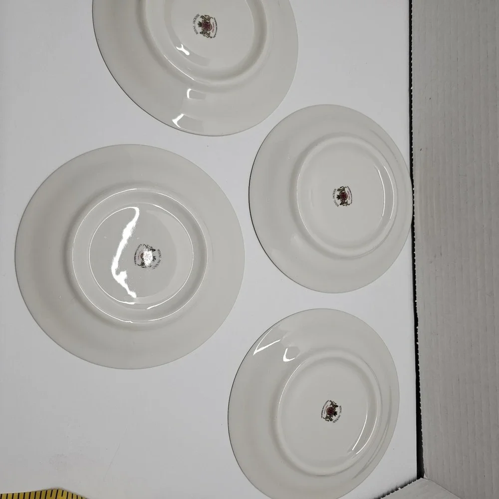 9 Peice Set-Royal Jackson‎ Autumn Vtg Vogue Gold Trim Tea Cup Saucer & Sugar